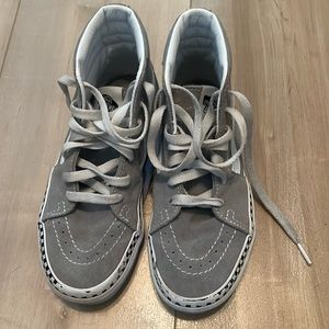 Boys Vans Little Kids Size 2. Mint condition